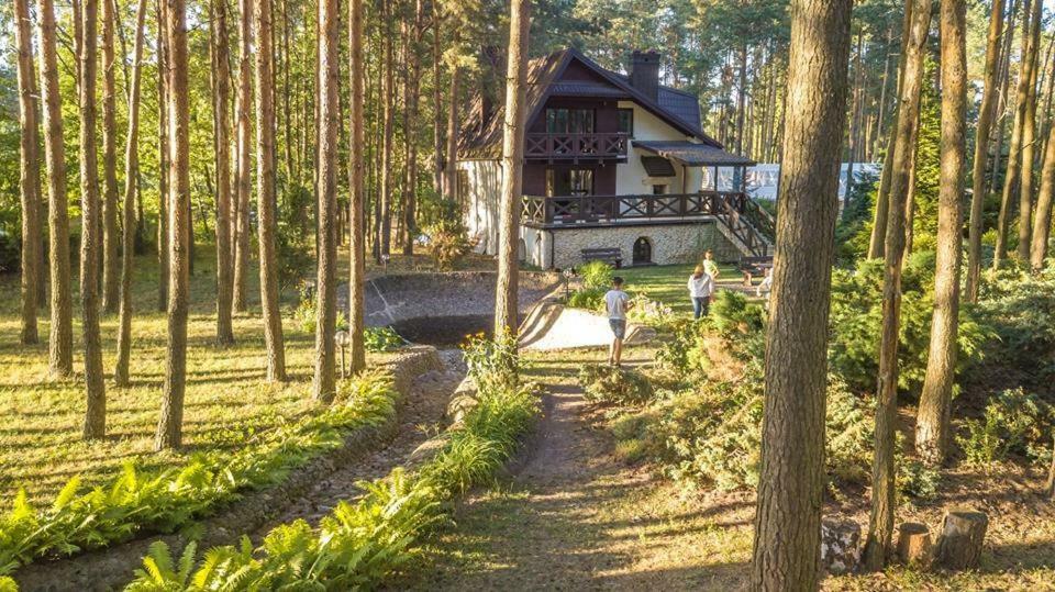 Przystanek Zofiowka Hotel Тушен Екстериор снимка